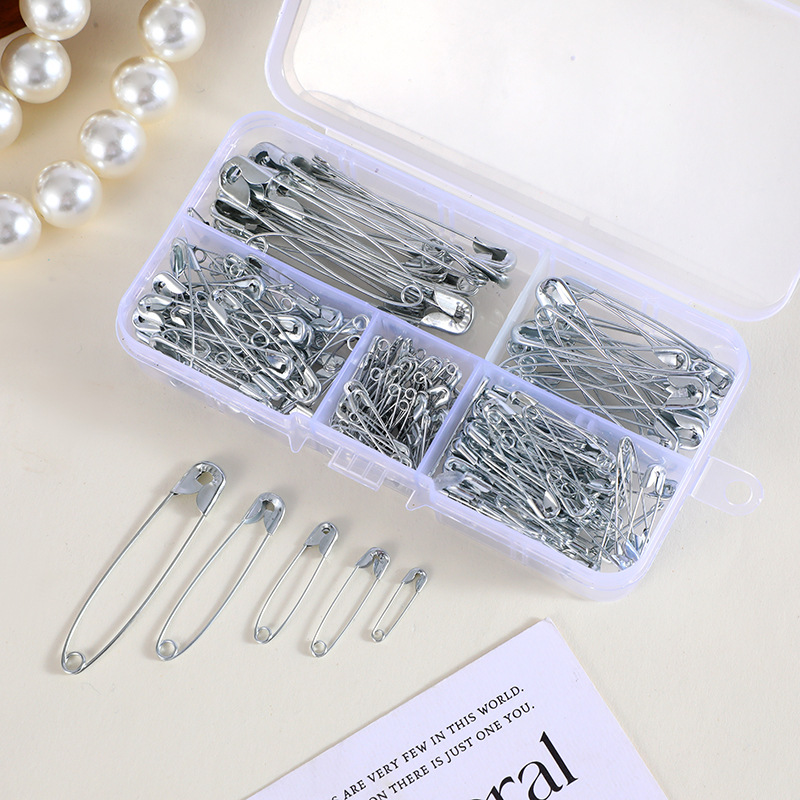 مجموعة دبابيس أمان فضية مع صند - مراجعة Jewelry Making Organizer وسعره