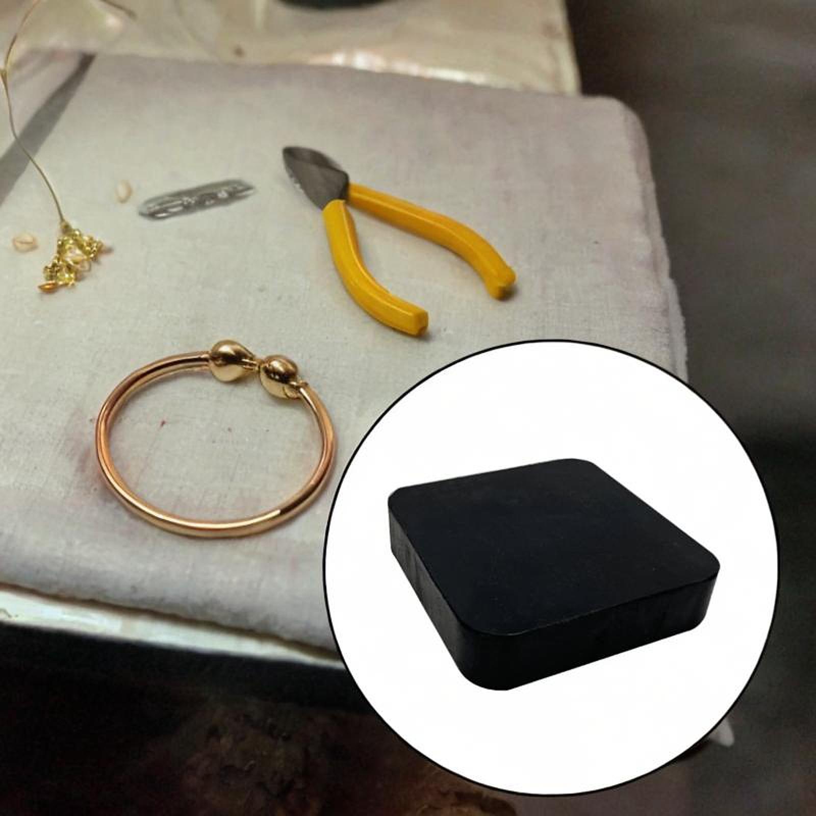 كتلة مقعد مطاطية لصنع المجوهرا - مراجعة Xtool Jewelry Making وسعره